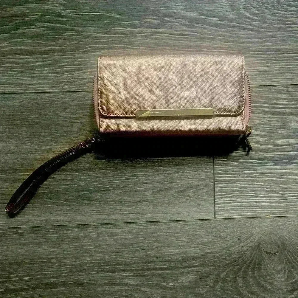 Charlotte Russe Rose Gold Wristlet Clutch Bag Party Cute Small Dance Dinner - Picture 1 of 5